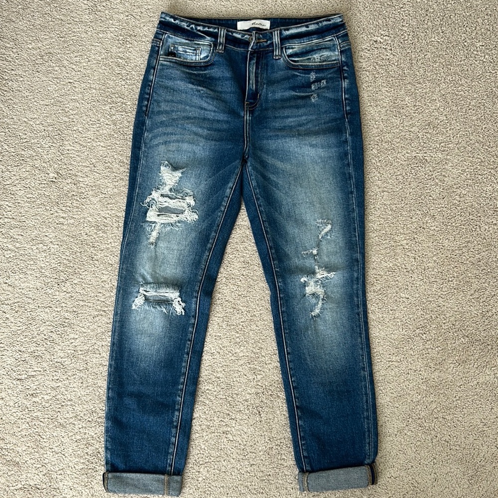 Vici distressed Girlfriend fit jeans, size 5/26
